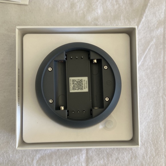 Google Nest Thermostat - Picture 5 of 13